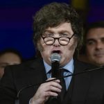 Habilitan por decreto la expulsión de extranjeros que hayan dirigido “mensajes de odio” hacia el pueblo argentino
