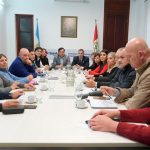 El Gobierno de Santa Fe otorgará por decreto el aumento salarial a los gremios estatales