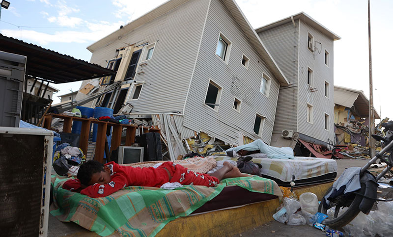 Terremotos en Venezuela: a diez días, aumenta la tensión de las personas que siguen en las calles