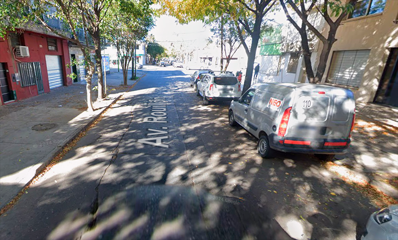 Falsos repartidores protagonizaron un violento asalto en un comercio de barrio Azcuénaga