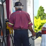 Tras el freno en la actividad económica, la venta de combustible cayó 2,9% interanual en junio