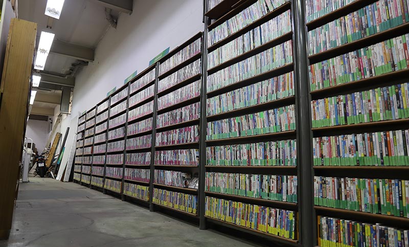 Hacete de abajo plataforma: con 30 mil VHS y DVDs y blu-ray, la Videoteca Rosario se aloja en la UNR
