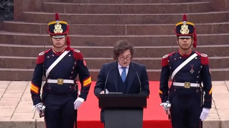 Javier Milei encabezó el acto en homenaje a José de San Martín: “Tenemos la libertad como mandato”