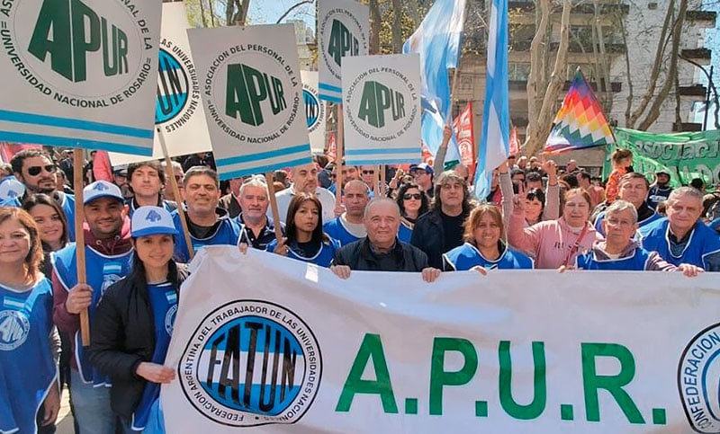 Los no docentes universitarios se suman al paro nacional y habrá dos días sin actividad en la UNR