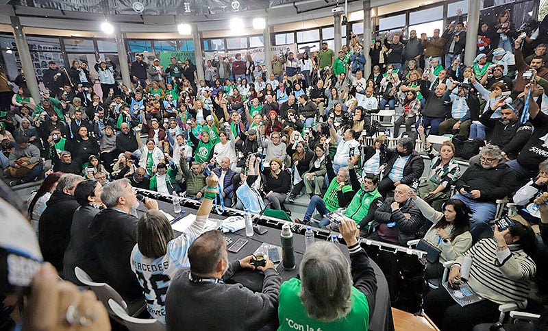 Los estatales llevan a la paritaria el reclamo por una suma fija de 400.000 pesos y exigen romper el cepo salarial