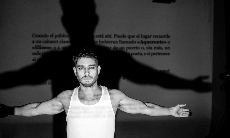 “En mitad de tanto fuego”: un manifiesto queer a favor del deseo y la disidencia