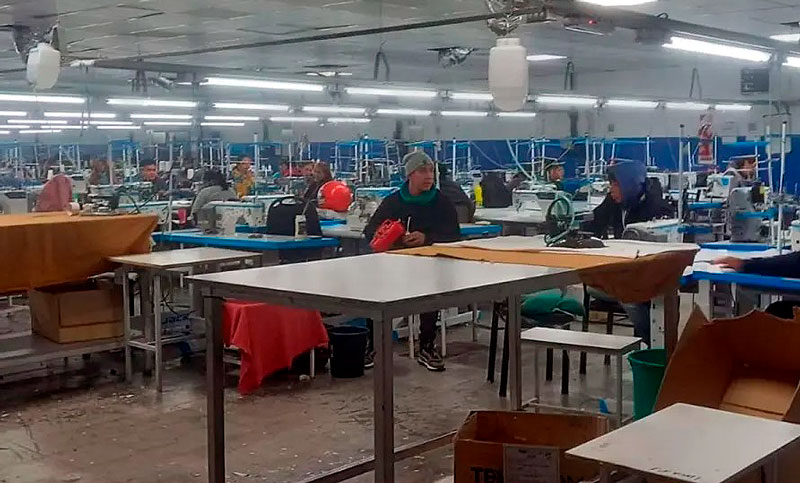 Histórica textil despidió a 80 trabajadores por WhatsApp en medio de la crisis del sector