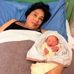 San Nicolás: primeriza dio a luz a los 62 años y se convirtió en la madre de mayor edad registrada en Argentina