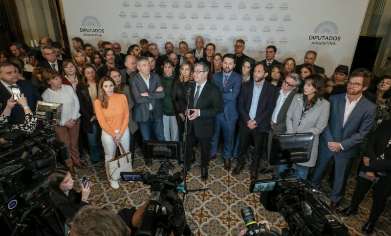 La oposición convocó a una sesión especial para tratar el endeudamiento familiar y la emergencia en discapacidad