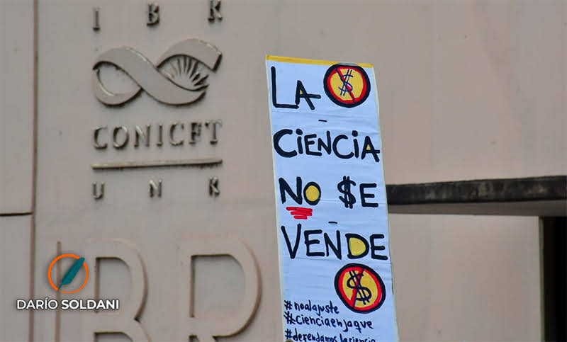 Científicos de todo el país convocaron a una movilización federal este miércoles: «Ponete la camiseta en defensa de nuestra soberanía»
