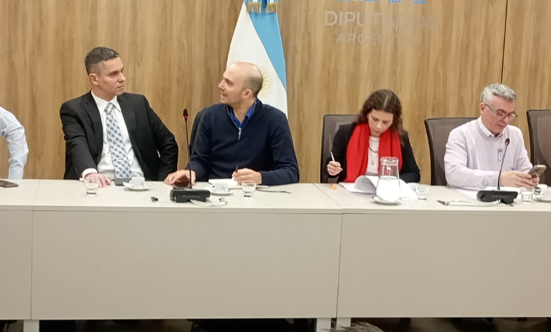 Lubertino: «El consumo inmediato y la usura digital están entregando nuestra juventud a las mafias de la especulación”