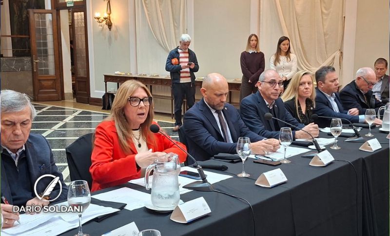 La Región Centro lleva su agenda de infraestructura al Presidente: «No nos sentamos a hablar, gestionamos tareas»
