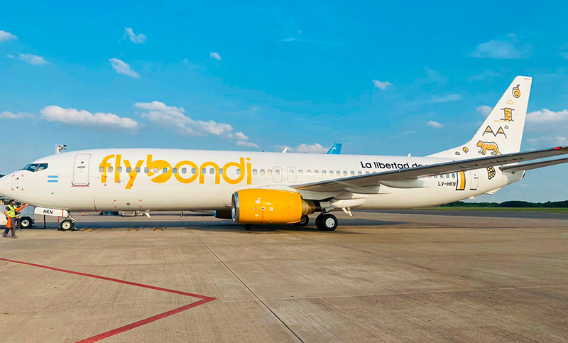 Flybondi y otro revés para su crisis: la Justicia ordenó embargar las cuentas de la empresa por casi $1.500 millones