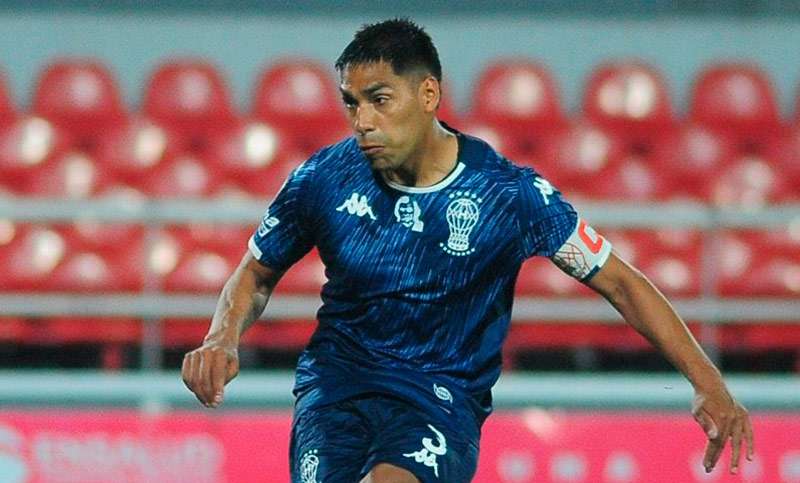 El defensor Lucas Carrizo podría sumarse a Newell’s