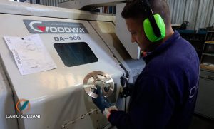 La producción industrial cayó 2% interanual en lo que va del año y no logra recuperarse