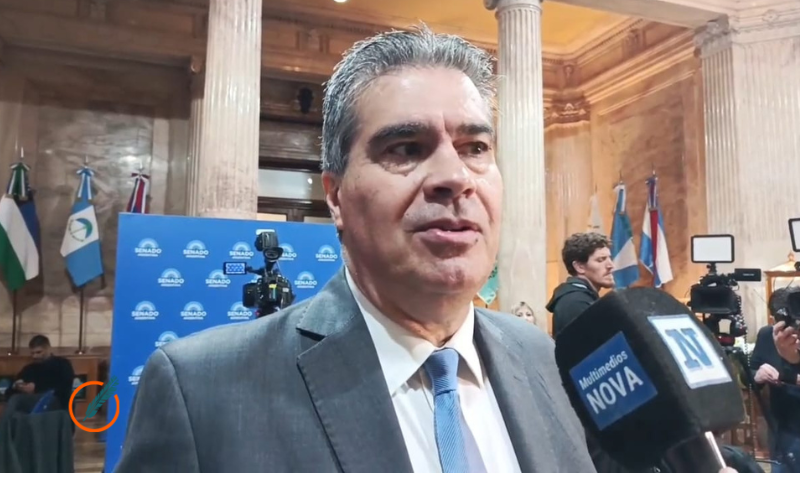 Capitanich respaldó la visita del papa León XIV y criticó la política exterior del Gobierno con Brasil