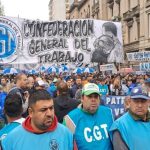 Tras la reunión por el salario mínimo, la CGT criticó al Gobierno por vivir «en una realidad paralela» y no descarta un paro general