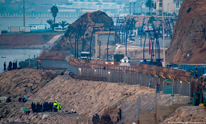 Marruecos desplegó un fuerte operativo de seguridad ante una nueva oleada migrante hacia Ceuta