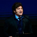 Seis de cada diez argentinos tienen una imagen negativa de Javier Milei, según una encuesta de la UBA 
