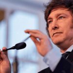 Encerrado en su burbuja: Milei denunció una campaña antiargentina contra el Gobierno y confirmó que irá por la reelección