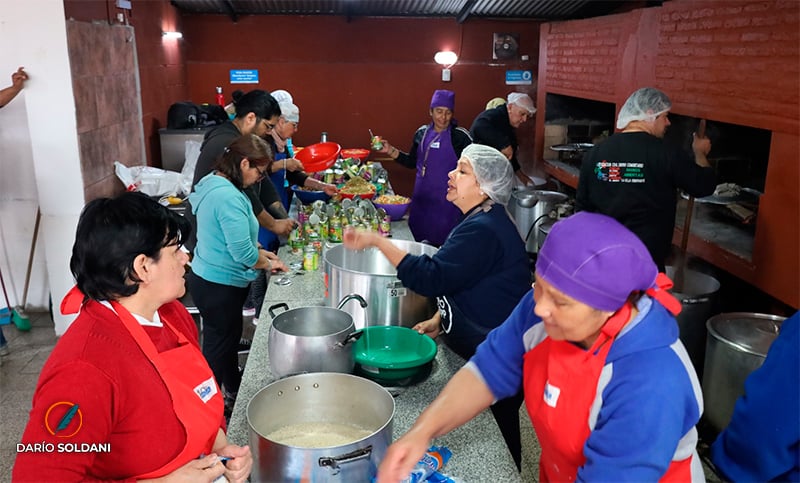 Crisis económica y su impacto en barrios populares: el 74% de los hogares no llega a cubrir los gastos mínimos