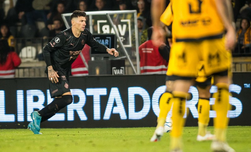 Platense ganó por penales, avanzó a cuartos y hace historia en la Libertadores
