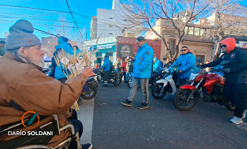 San Cayetano volvió a convocar a los rosarinos en medio de la crisis laboral