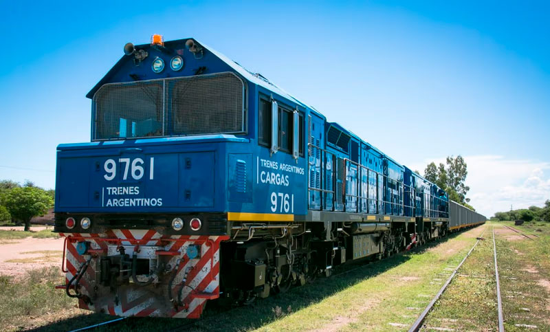 El Gobierno oficializó el lanzamiento de la privatización del Belgrano Cargas