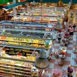 Los hogares cada vez más ajustados: cae el consumo y crecen los pagos de impuestos y servicios