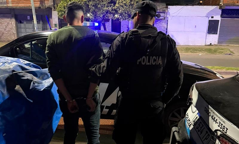 Otro intento de femicidio en Rosario: una mujer herida en el cuello con un cuchillo y su pareja detenida