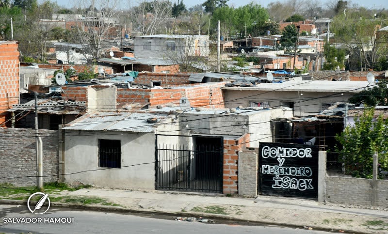 Endeudamiento “informal” en los barrios: “Se meten en deudas que no pueden pagar y les sacan todo”