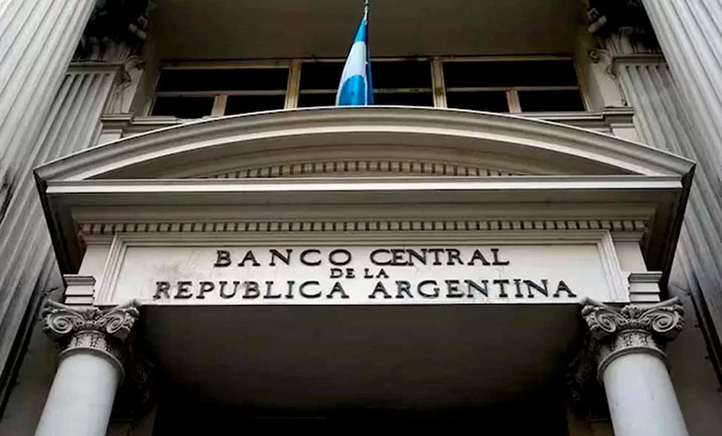 Reforma del Banco Central: “El presidente juzga como delincuentes a los que emiten pero no a los que endeudan”