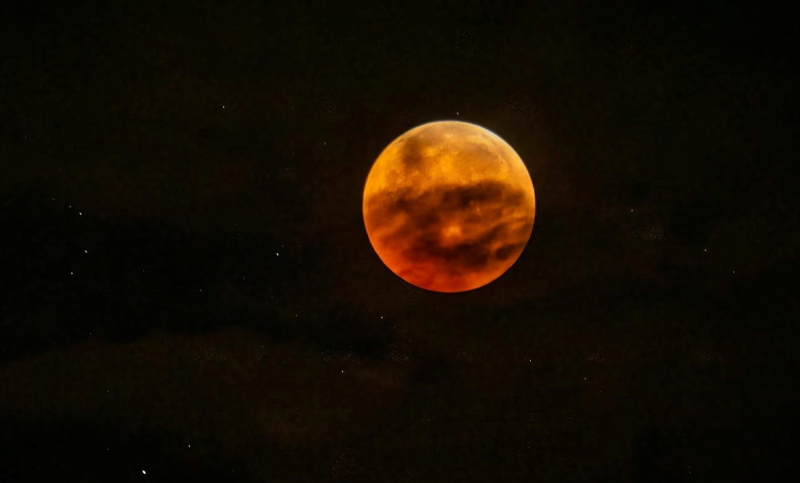 Cuál es la mejor hora para ver el eclipse lunar en Rosario