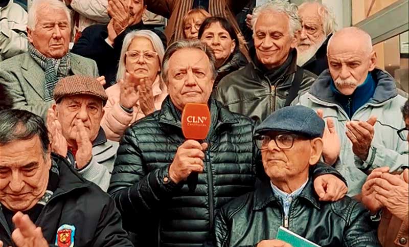 “Señor Presidente, devuélvanos el Pami”: reclamo de adultos mayores en el marco de la visita de Milei a Rosario