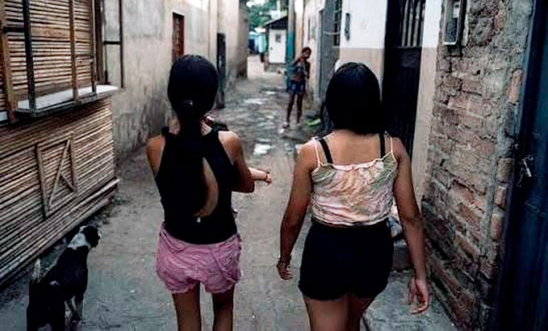 Polémico proyecto en Bolivia: proponen esterilizar a mujeres en situación de calle