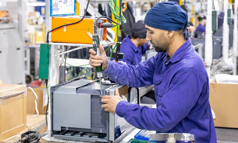 La actividad económica creció 2,7% interanual en junio y tuvo la segunda mayor suba del año