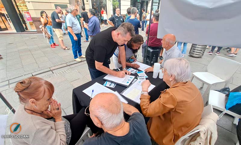Más de cuatro millones de jubilados están endeudados y la mora casi se triplicó en un año