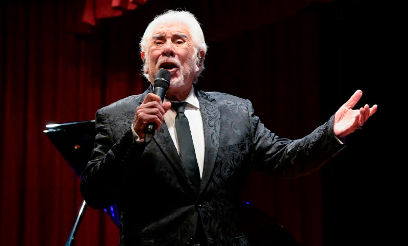 «Siguen los Sueños»: Raúl Lavié celebra sus 89 años en Rosario