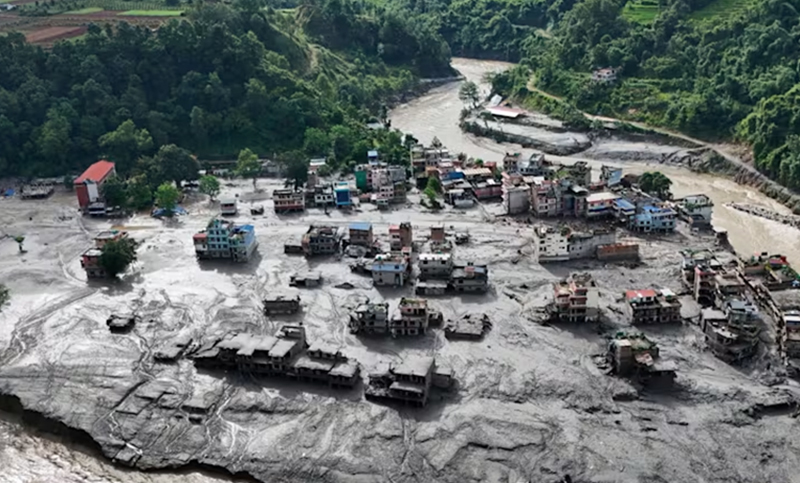 Las inundaciones en Nepal y China suman al menos 584 muertos y más de 2.000 desaparecidos