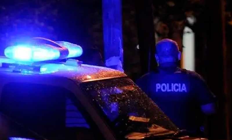 Un nuevo femicidio en Rosario: asesinaron a una mujer con puñalada en el cuello y por el crimen detuvieron a su novio