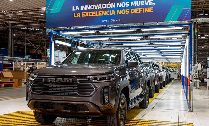 La automotriz Stellantis suspende un turno en su fábrica de Córdoba por caída de la demanda