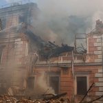 Rusia bombardea la Academia de Ciencias de Kiev con un saldo de al menos siete muertos
