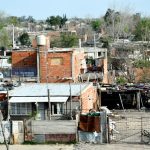 Crisis habitacional: uno de cada cuatro hogares no cuenta con conexiones a servicios básicos