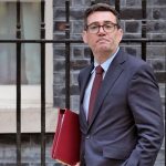 El primer ministro de Reino Unido dice que las Malvinas son británicas y que las defenderá de forma “implacable”