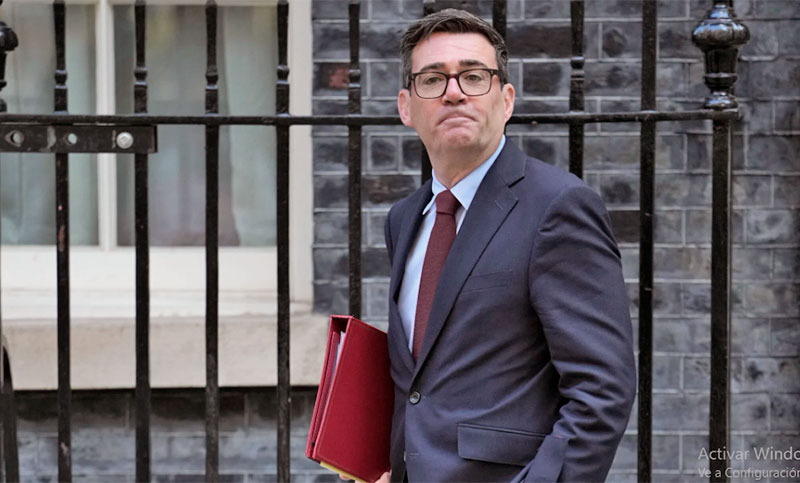 El primer ministro de Reino Unido dice que las Malvinas son británicas y que las defenderá de forma “implacable”