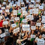 Trabajadores de Fate resisten el desalojo y protestaron frente a la fábrica de San Fernando