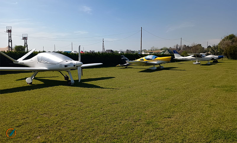 Realizan un festival aéreo en Pueblo Esther con más de 40 aviones involucrados