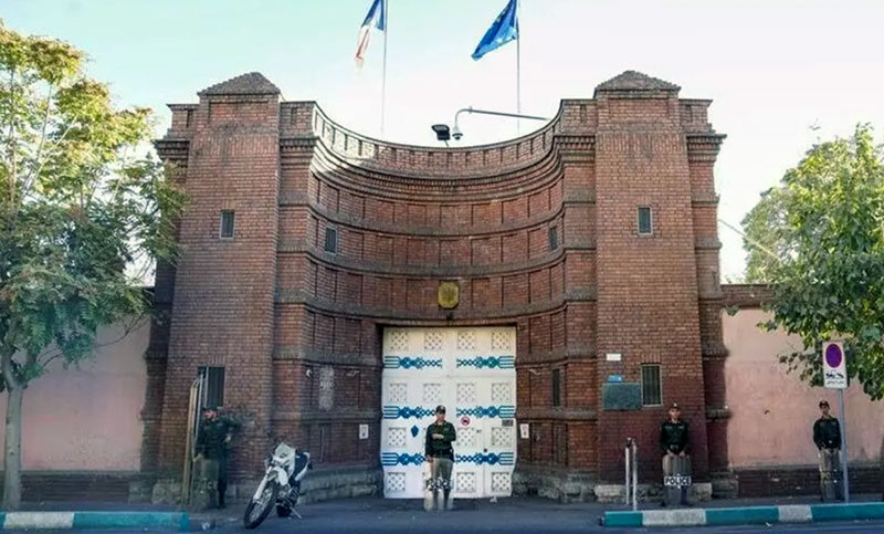 Tensión diplomática: Irán ordena el cierre de un centro de francés en Teherán por presuntas actividades ilegales