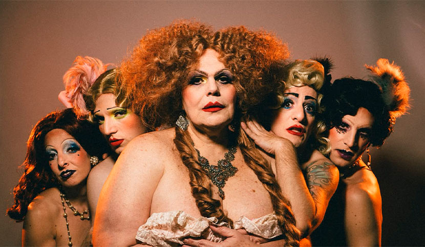 La comedia musical “Saraos Uranistas” llega a Rosario