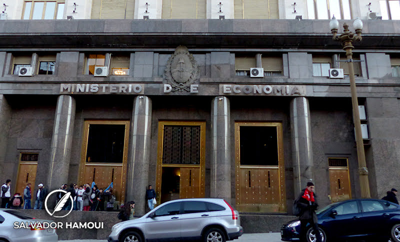 El Gobierno profundizó el ajuste a las provincias: las transferencias no automáticas cayeron en agosto y es el peor registro desde 2005